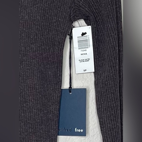 Aritzia Wilfred Free Nova Dress Scoop Neck
Ribbed Long Sleeve Mini Sz Small NWT - Picture 5 of 7